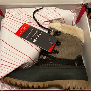 Brand New Cozy Storm By Cougar Waterproof Boots